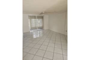8060 Sunrise Lakes Drive E 109, Sunrise