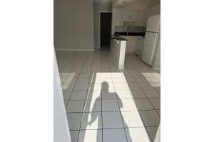 1812 E Oakland Park Boulevard 29, Oakland Park