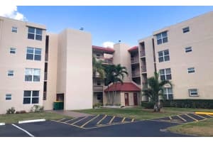 9411 Evergreen Place 302, Davie