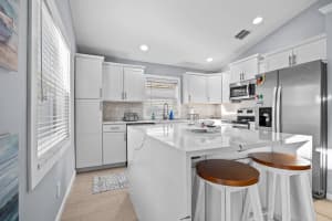 1664 Carriage Brooke Drive, Wellington
