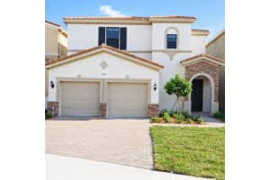 19105 Ne 8th Court, Miami