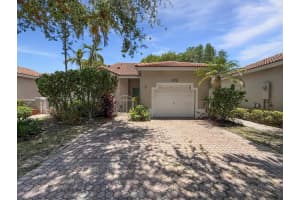 2400 E Aragon Boulevard Unit 2, Sunrise
