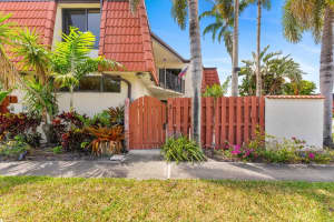3750 Victoria Drive, West Palm Beach