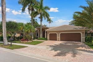 2579 Mayfair Lane, Weston