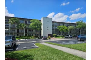13355 Sw 9th Court 304h, Pembroke Pines