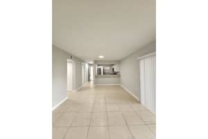 1545 Lake Crystal Drive D, West Palm Beach