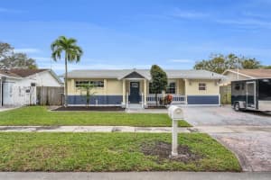 9860 Nw 3rd Street, Pembroke Pines