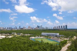 14951 Royal Oaks Lane 1109, North Miami