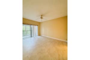 2917 Tuscany Court 204, Palm Beach Gardens