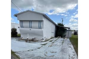 2023 St Lucie Blvd 123, Fort Pierce