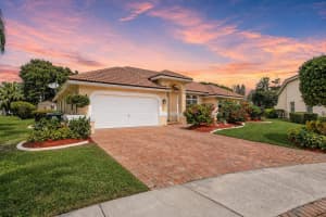 5670 Nw 38th Terrace, Coconut Creek