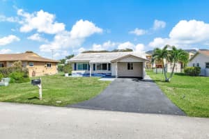 9603 Nw 74th Court, Tamarac