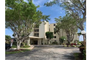 1202 S Lake Drive 502, Lantana
