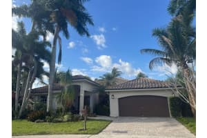 712 Verona Court, Weston