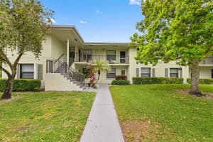 1701 Sabal Ridge Circle B, Palm Beach Gardens