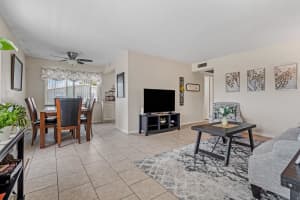167 Cambridge G, West Palm Beach