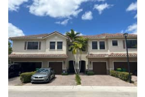 5985 Nw 56th Court 5985, Tamarac