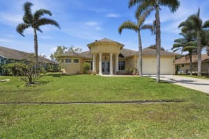 2199 Se Heathwood Circle, Port St. Lucie, Fl 34952, Port Saint Lucie
