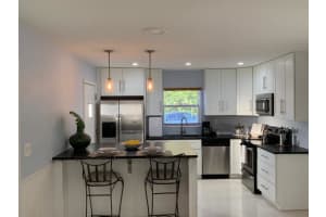 1501 Ne Ocean Boulevard 13, Stuart