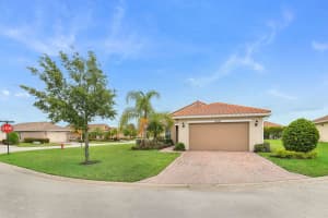 10250 Sw Silverberry Court, Port St. Lucie, Fl 34987, Port Saint Lucie