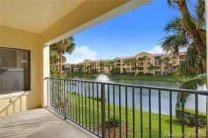 100 Uno Lago Drive 205, Juno Beach