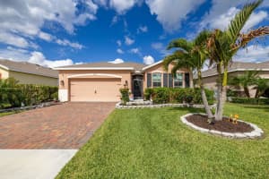 2165 Sw Hawk River Dr Drive Sw, Vero Beach