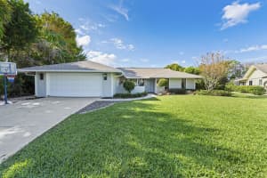 8015 Se Trenton Avenue, Hobe Sound