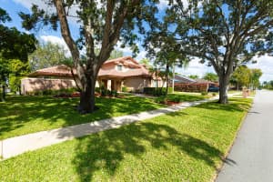 19921 Nw 4th Street, Pembroke Pines