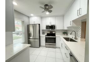 617 Laconia Circle B, Lake Worth