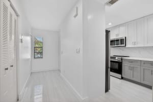 9272 Vista Del Lago 28f, Boca Raton