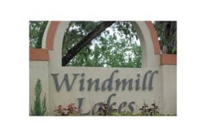 8657 Sw 5th Street 108, Pembroke Pines