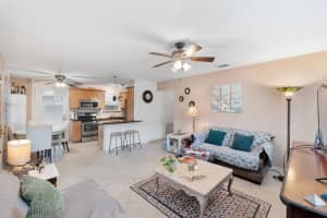 111 Ne 57th Street, Oakland Park