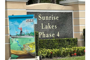 10442 Sunrise Lakes Boulevard 104, Sunrise