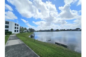 213 Lake Pointe Drive 212, Oakland Park 213 Lake Pointe Drive 212, Oakland Park