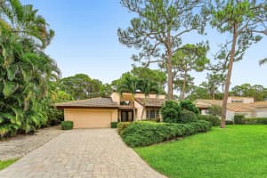 643 W Lakewoode Circle, Delray Beach