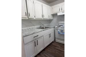 180 Windsor, West Palm Beach
