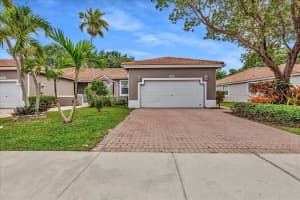 7600 S Aragon Boulevard 3, Sunrise