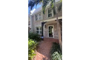 2704 Cardinal Drive, Vero Beach