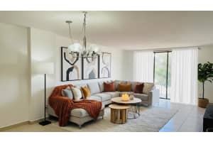 901 Hillcrest Drive 307, Hollywood