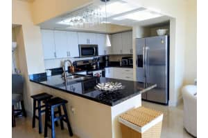 100 N Federal Highway 826, Fort Lauderdale