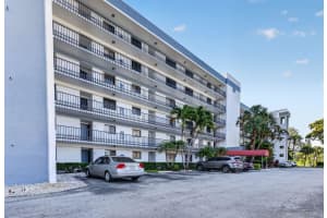 7770 Tahiti Lane 102, Lake Worth