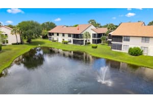 3327 Jog Park Drive 4022, Greenacres