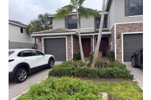 178 Se 5th Court Se, Deerfield Beach
