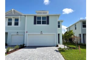 608 Salisbury Circle, Fort Pierce