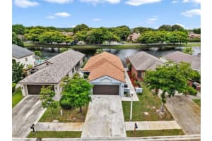 3761 Nw 21 Street, Coconut Creek