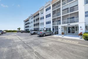 1502 S Lakeside Drive 214, Lake Worth Beach