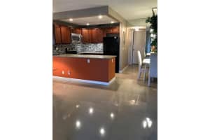 25 Newport B 25, Deerfield Beach