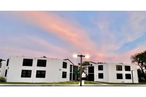 212 Lake Pointe Drive 313, Oakland Park