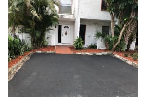 264 Sunshine Drive, Coconut Creek