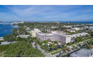 315 S Lake Drive Ph D, Palm Beach